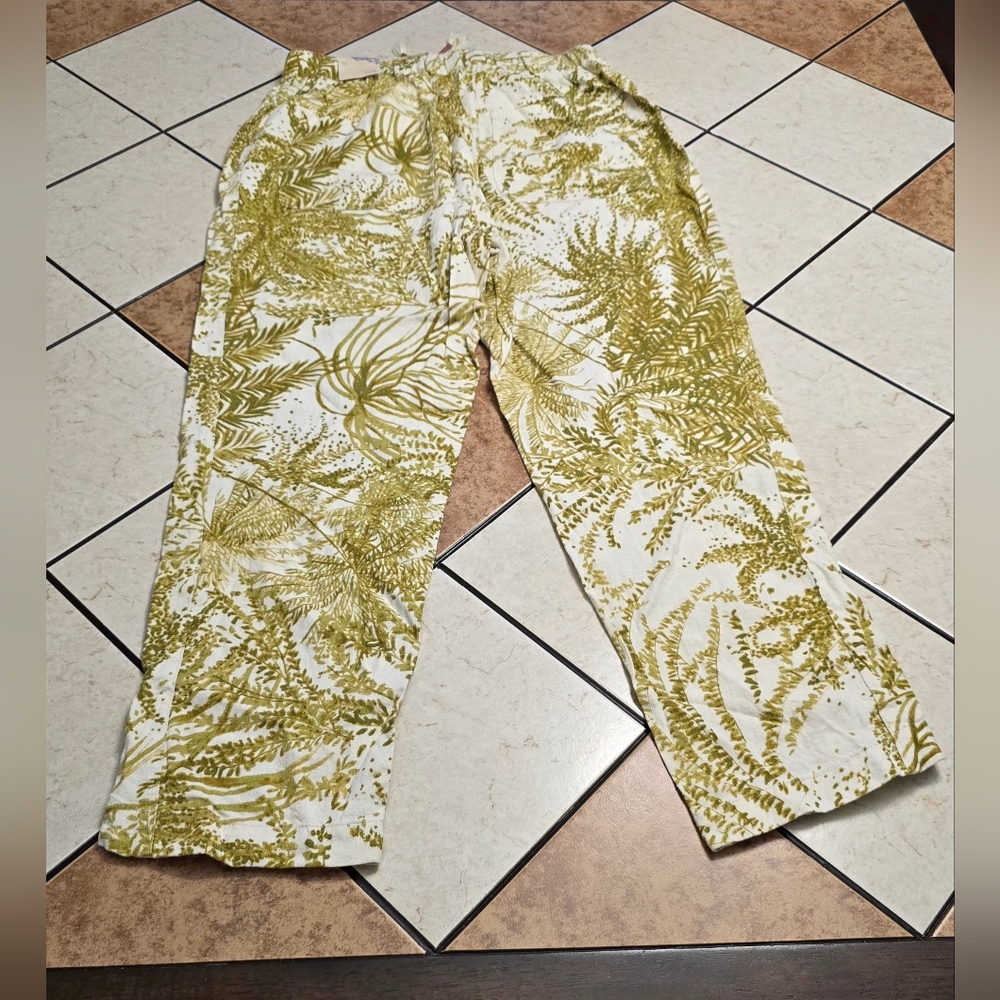 Anthropology Women Green Patterned Pants